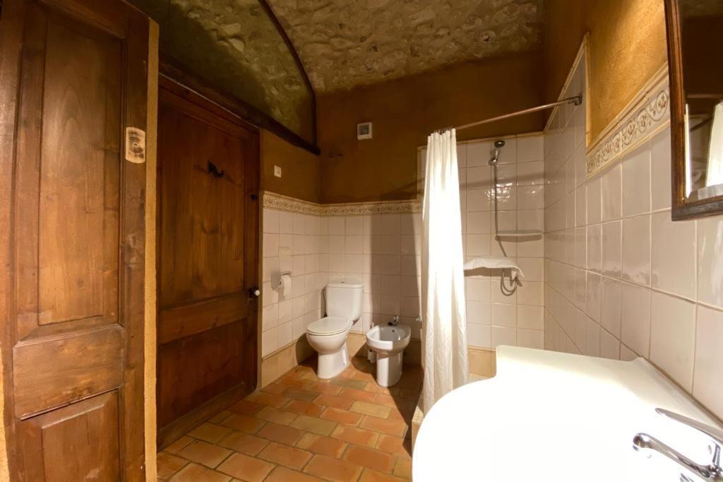 Hostal Mas Roquet Maçanet de Cabrenys Exterior foto