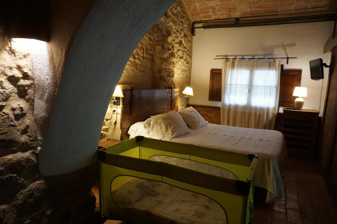 Hostal Mas Roquet Maçanet de Cabrenys Exterior foto